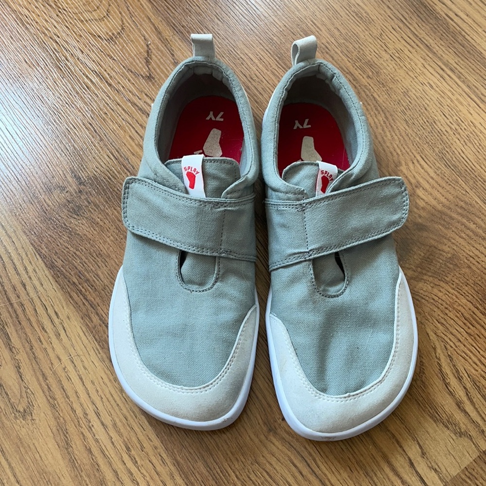 Splay Athletics barefoot shoes